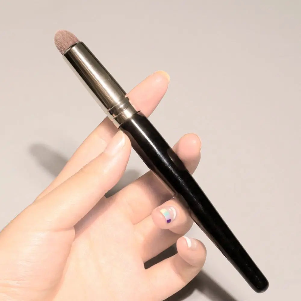 Wool Fiber Concealer Brush