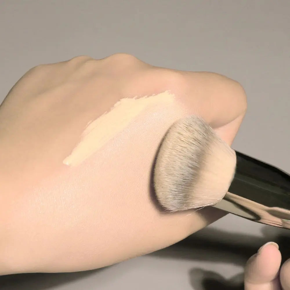Wool Fiber Concealer Brush
