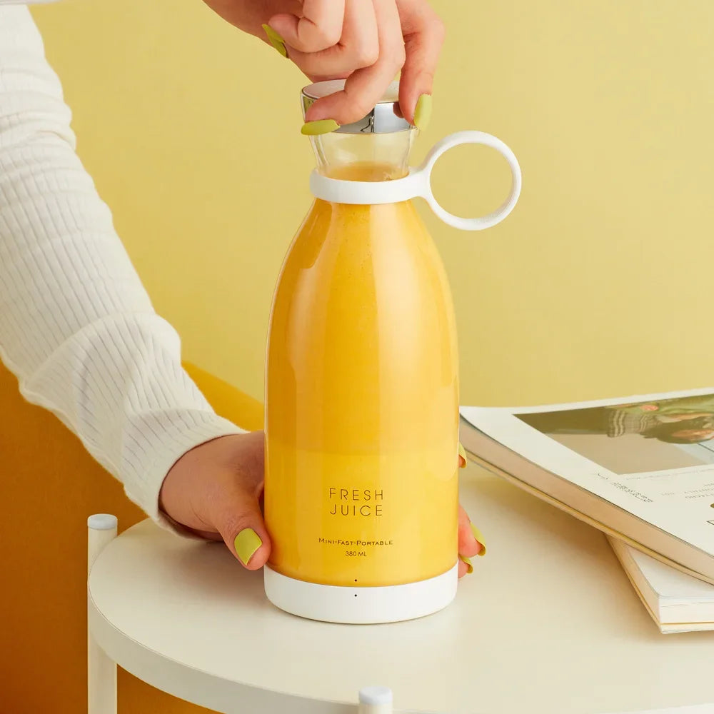 Mini Electric Juicer Blender β USB Rechargeable, Multifunctional