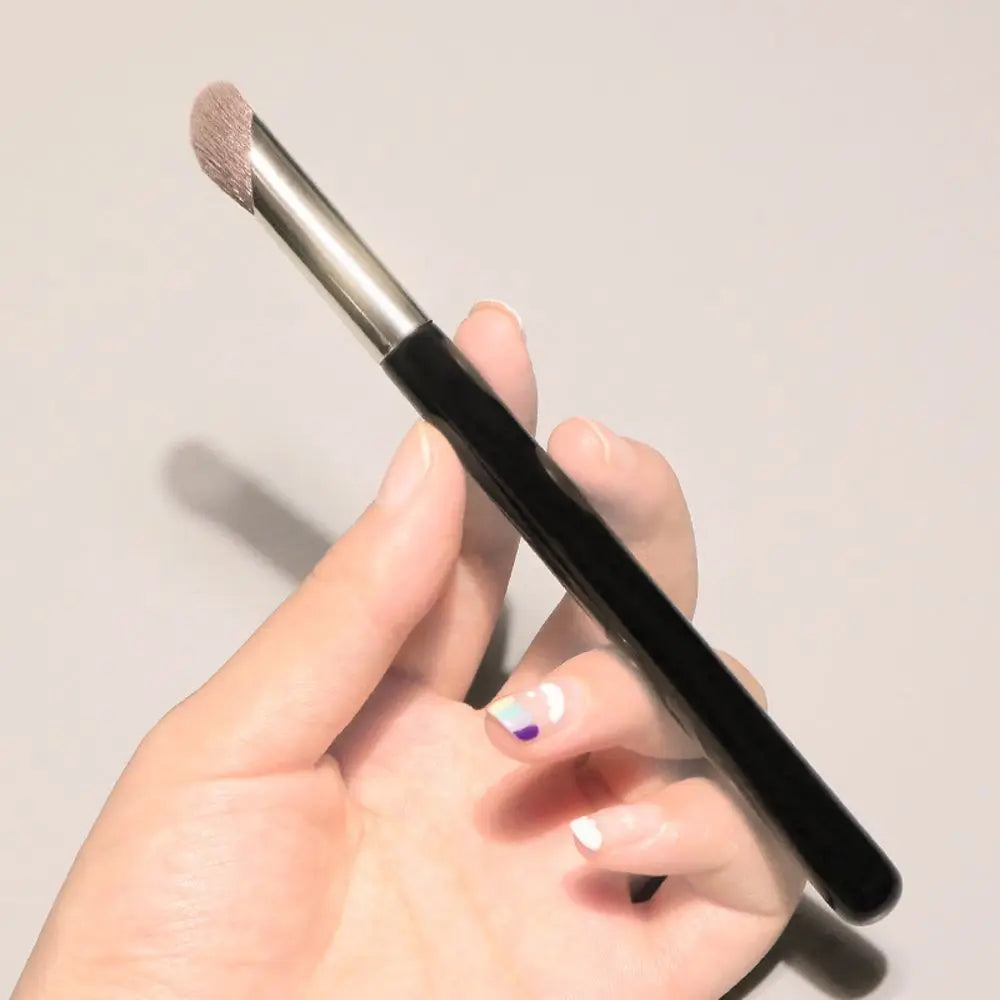 Wool Fiber Concealer Brush